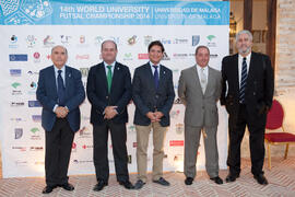 Entrega de premios, de parte de FISU, de la Universidad de Málaga, del ayuntamiento de Antequera y del Comité Organizador. 14º Campeonato del Mundo Universitario de Fútbol Sala 2014 (FUTSAL). Antequera. Julio de 2014
