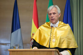 Edmund Neugebauer en su investidura como Doctor "Honoris Causa" por la Facultad de Medicina de la Universidad de Málaga. Edificio del Rectorado. Noviembre de 2016