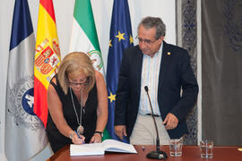 Toma de posesión de Verónica Odilia Morales Sánchez como nueva profesora titular de Trabajo Social de la Universidad de Málaga. Edificio del Rectorado.  Julio de 2016