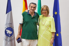 Retrato con la rectora en el homenaje a los jubilados y al personal que cumple 25 años de servicio en la UMA. Paraninfo. Mayo 2015