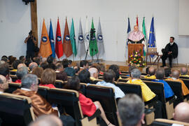 José Miguel Rodríguez Santos expone la Lección Inaugural en la Apertura del Curso Académico 2015/2016 de la Universidad de Málaga. Paraninfo. Septiembre de 2015