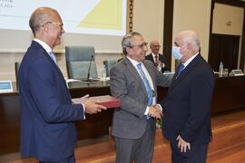 Reconocimiento a personal jubilado. Celebración del 50 Aniversario de la Facultad de Medicina de la Universidad de Málaga. Facultad de Medicina. Octubre de 2022