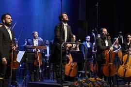José Luis López Antón dirige la Orquesta Sinfónica de Málaga. Concierto Conmemorativo del 50 Aniversario de la Universidad de Málaga. Auditorio Edgar Neville, Málaga. Junio de 2022