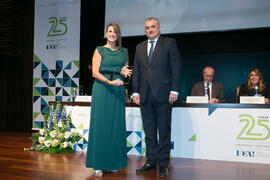 Entrega de galardón conmemorativo. Acto del 25 Aniversario del Parque Tecnológico de Andalucía. Palacio de Ferias y Congresos de Málaga. Noviembre de 2017