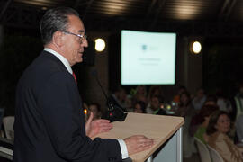 Cena de gala con motivo al homenaje para los jubilados y personal que cumple 25 años de servicio en la Universidad de Málaga. Jardín Botánico. Junio de 2009