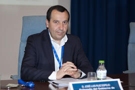 José Luis Ruiz Espejo. Acto inaugural del 6º Congreso Internacional de Actividad Física Deportiva para Mayores. Escuela Técnica Superior de Ingeniería de Telecomunicaciones y de Informática. Marzo de 2015