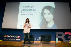 "Dialogando" con Marta Flich. Paraninfo. Noviembre de 2017