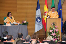 Investidura como Doctor "Honoris Causa" de Manuel Molina Lozano por la Facultad de Turismo de la Universidad de Málaga. Rectorado. Abril 2016