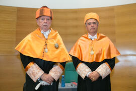 Carlos A. Benavides y José Emilio Navas en su investidura como Doctor "Honoris Causa" por la Facultad de Ciencias Económicas y Empresariales de la Universidad de Málaga. Edificio del Rectorado. Abril de 2017