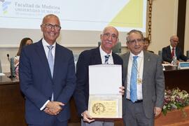 Reconocimiento a personal jubilado. Celebración del 50 Aniversario de la Facultad de Medicina de la Universidad de Málaga. Facultad de Medicina. Octubre de 2022