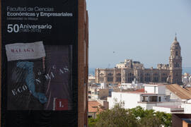 Cartel del 50 Aniversario de la Facultad de Económicas. Facultad de Ciencias Económicas y Empresariales, Campus de El Ejido. Mayo de 2015