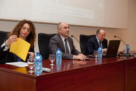 Macarena Parrado, Eugenio José Luque y José María Gay de Liébana. Facultad de Ciencias Económicas y Empresariales. Diciembre 2014
