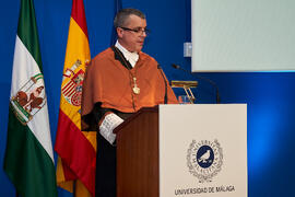 Discurso de investidura de Bernardo Quintero como Doctor "Honoris Causa" por la Universidad de Málaga. Paraninfo. Marzo de 2025