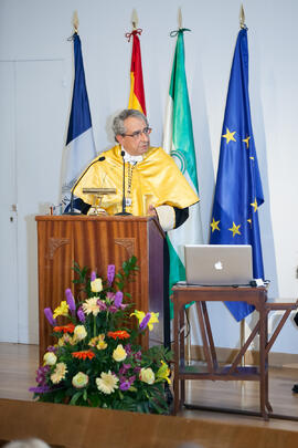 José Ángel Narváez en la Apertura del Curso Académico 2015/2016 de la Universidad de Málaga. Paraninfo. Septiembre de 2015