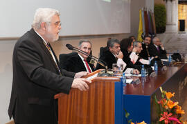 José Manuel Cabra de Luna en la imposición de la Medalla de Oro de la Universidad de Málaga a la Universidad de Granada. Paraninfo. Diciembre de 2016