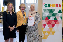 Entrega de diploma. Clausura del programa "Genera". Edificio "The Green Ray". Junio de 2019