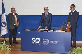 Toma de posesión de Francisco Miguel Salguero Caparrós como profesor titular del Área de Organización de Empresas de la Universidad de Málaga. Toma de posesión de nuevos catedráticos y profesores titulares de la Universidad de Málaga. Paraninfo. Noviembre de 2023