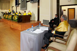 Investidura como Doctor "Honoris Causa" de D. Enrique Moreno González por la Universidad de Málaga. Facultad de Medicina. Mayo de 2011