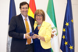 Homenaje al personal que cumple 25 años al servicio de la Universidad de Málaga y personal jubilado. Paraninfo. Julio de 2014