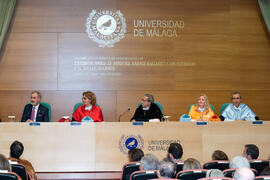 Mesa presidencial. Investidura de Miguel Sáenz Sagaseta y Brian Harris como Doctores "Honoris Causa" por la Facultad de Filosofía y Letras de la Universidad de Málaga. Edificio del Rectorado. Febrero de 2020