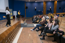 Conferencia "Emprendimiento y promoción del territorio", de Sara Carmona y Míriam García. Seminario "Emprende 21". Paraninfo. Noviembre de 2017