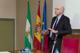 Intervención de Félix Requena. Presentación de la plataforma online de análisis de los datos de investigación social del CIS. Facultad de Ciencias Económicas y Empresariales. Diciembre 2014