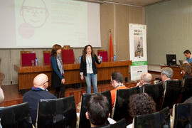 Presentación del espacio Joven Uni. II Jornadas Uniworking: Emprendimiento, Creatividad e Innovación. Facultad de Ciencias Económicas y Empresariales. Diciembre de 2014