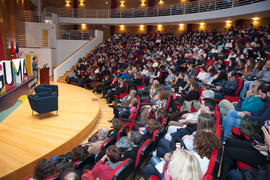 César Bona en su conferencia "Dialogando". Facultad de Derecho. Enero de 2017