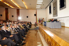 Intervención de Rosario Machuca. Homenaje al personal que cumple 25 años al servicio de la Universidad de Málaga y al personal jubilado. Paraninfo. Julio de 2013
