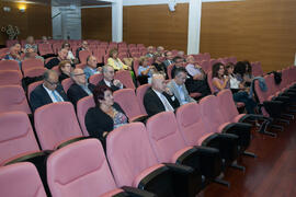 Asistentes a la celebración del Día del Profesor Jubilado de la Universidad de Málaga. Edificio del Rectorado. Octubre de 2015