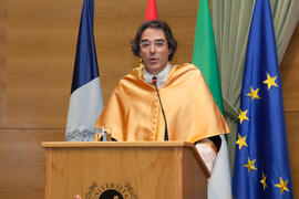 Enrique Navarro Jurado en la investidura como Doctor "Honoris Causa" de Manuel Molina Lozano por la Facultad de Turismo de la Universidad de Málaga. Rectorado. Abril 2016