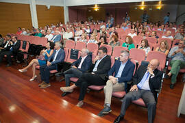 Asistentes a la presentación del coleccionable de Diario Sur "Estampas de Málaga 2". Edificio del Rectorado. Septiembre de 2016