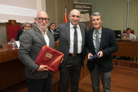 Antonio Suárez Chamorro, Eugenio José Luque y Juan Francisco Zambrana en la clausura del 50 Aniversario de la Facultad de Económicas. Facultad de Ciencias Económicas y Empresariales. Marzo de 2016