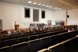 Intervención de Rosario Machuca. Homenaje al personal que cumple 25 años al servicio de la Universidad de Málaga y al personal jubilado. Paraninfo. Julio de 2013