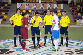 Capitanes y árbitros. Partido Portugal contra Georgia. 14º Campeonato del Mundo Universitario de Fútbol Sala 2014 (FUTSAL). Antequera. Julio de 2014