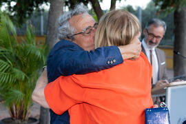 José Ángel Narváez y Adelaida de la Calle. Homenaje al personal jubilado o que cumple 25 años de servicio en la Universidad de Málaga. Jardín Botánico. Junio de 2019