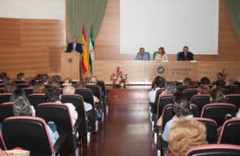 Homenaje a Nicolás Castellanos, Presidente de la Asociación Hombres Nuevos. Rectorado de la Universidad de Málaga. Junio de 2006