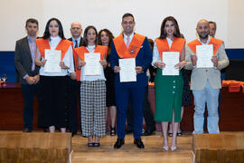 Grupo de alumnas y alumnos. Graduación de Másters de la Facultad de Ciencias Económicas y Empresariales de la Universidad de Málaga. Paraninfo. Junio de 2019
