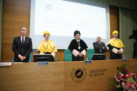 Mesa presidencial de la investidura como Doctor "Honoris Causa" de Edmund Neugebauer por la Facultad de Medicina de la Universidad de Málaga. Edificio del Rectorado. Noviembre de 2016