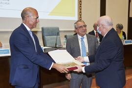 Reconocimiento a personal jubilado. Celebración del 50 Aniversario de la Facultad de Medicina de la Universidad de Málaga. Facultad de Medicina. Octubre de 2022