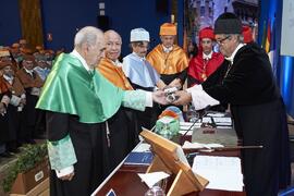 Investidura de Hermanfrid Schubart, Alejandro Portes y Luis Enrique de la Villa como Doctores "Honoris Causa" por la Universidad de Málaga. Paraninfo. Octubre de 2024