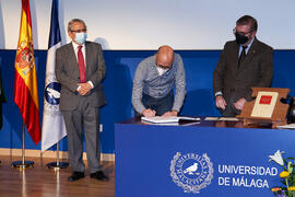 Toma de posesión de Juan Antonio Cabrera Carrillo como nuevo catedrático del Área de Ingeniería Mecánica de la Universidad de Málaga. Paraninfo. Diciembre de 2021