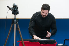 Ilusionismo en la conferencia de Luis Olmedo ‘El camino de la ilusión’. Seminario "Emprende 21. Territorio y Emprendimiento". Paraninfo. Noviembre de 2018