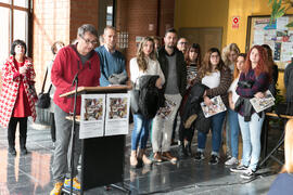 Presentación de la instalación "Biblioteca de Babel XIII", de José Ignacio Díaz de Rábago. Biblioteca General. Enero de 2018