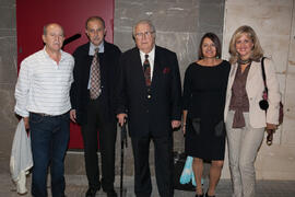 Foto de grupo. Inauguración de la plaza Pintor Eugenio Chicano. Málaga. Noviembre de 2016