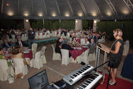 Cena de gala con motivo al homenaje para los jubilados y personal que cumple 25 años de servicio en la Universidad de Málaga. Jardín Botánico. Junio de 2009