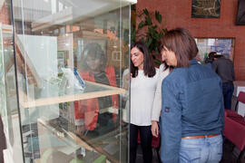 Inauguración de la exposición "40 años de la Biblioteca". Biblioteca General. Abril de 2013