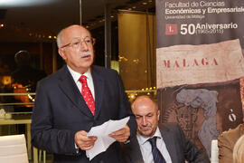 Intervención de Miguel Gallego Pascual. Cena homenaje al profesorado y PAS jubilado de la Facultad de Económicas. Hotel AC Málaga Palacio. Septiembre de 2014