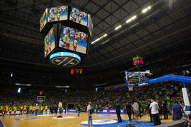 Cancha de baloncesto. Homenaje del Unicaja Baloncesto a la Facultad de Económicas en su 50 Aniversario. Palacio de Deportes José María Martín Carpena. Mayo de 2015