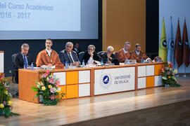 Mesa presidencial en la Apertura del Curso Académico 2016/2017 de la Universidad de Málaga. Salón de actos de la Escuela de Ingenierías Industriales. Septiembre de 2016